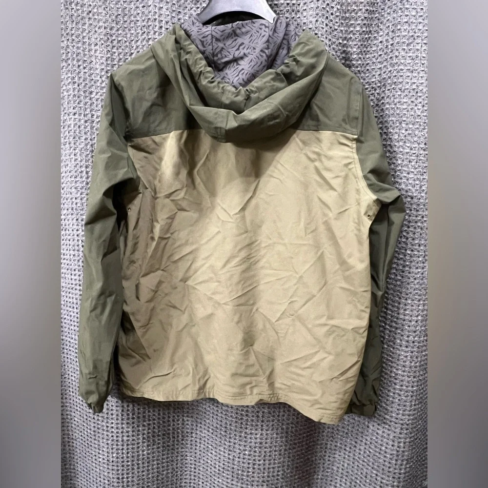 Voyager Men’s Lightweight Jacket Windbreaker Size Medium